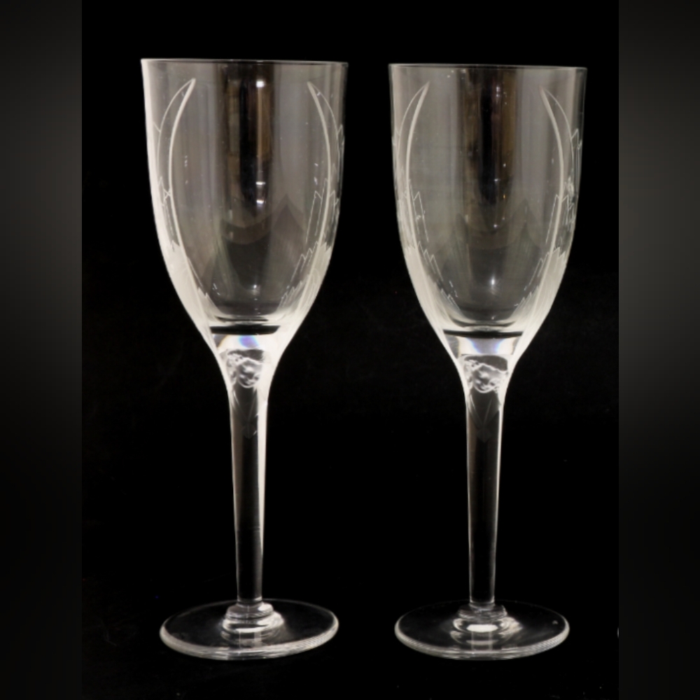 LALIQUE CRYSTAL Pair of Winged Angel Toasting Champagne Flutes
